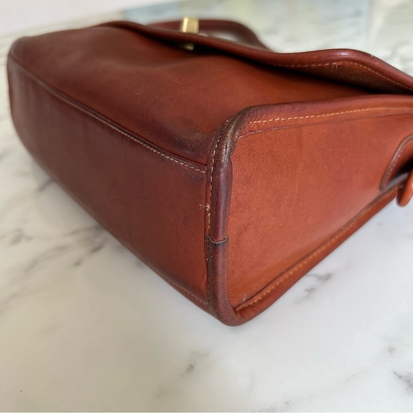 Coach Vintage Spectator Shoulder Bag 9767 British Tan Leather Turnlock NYC USA - Picture 12 of 16